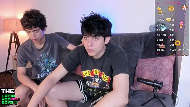 MyLatinHotBoys online show from 02.18.25