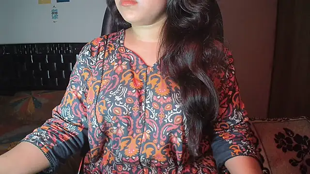 Snapshot of Most-Beautiful-Queen chatting on 10.17.25 Most-Beautiful-Queen online show from 10.17.25