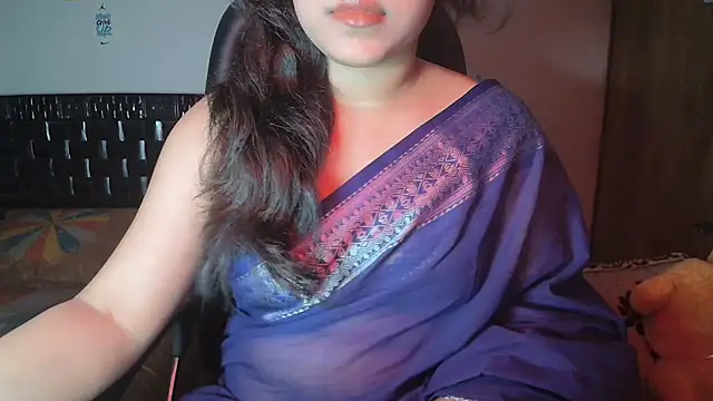 Snapshot of Most-Beautiful-Queen chatting on 10.18.25 Most-Beautiful-Queen online show from 10.18.25
