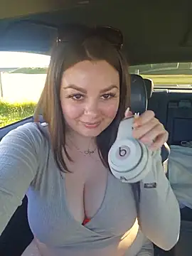 Britishbella online show from 06.08.26