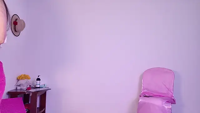 pink flower  online show from 09.22.25