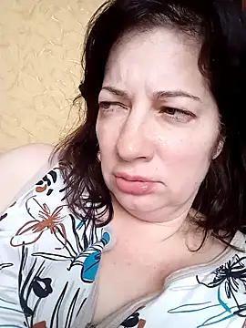 SusanaxPretty online show from 04.27.26