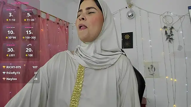 AishaAmin  online show from 02.08.25