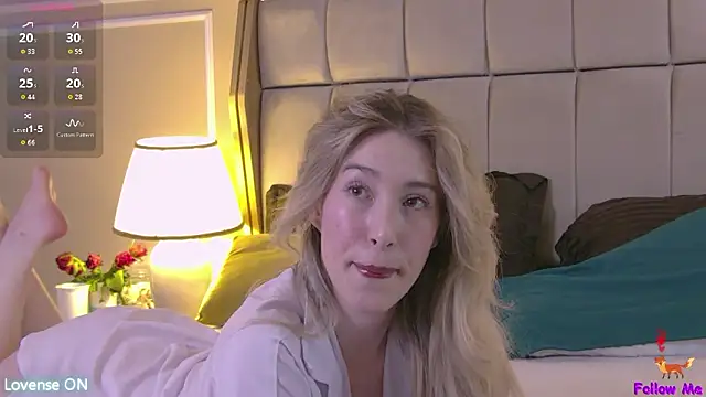 SerenaBennet online show from 02.15.26