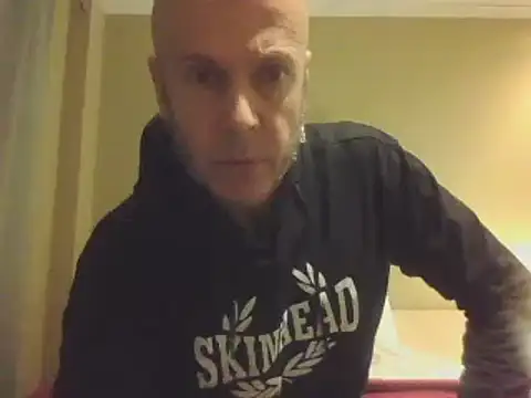 Snapshot of SHARPSkinhead chatting on 02.27.25 SHARPSkinhead online show from 02.27.25