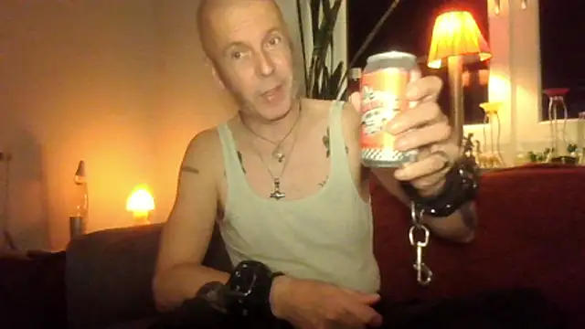 Snapshot of SHARPSkinhead chatting on 10.24.25 SHARPSkinhead online show from 10.24.25