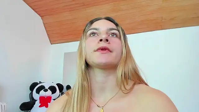 AtheneaRossi online show from 02.26.25