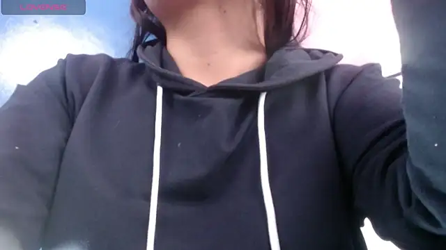 Snapshot of vitoria23_ chatting on 12.02.25 vitoria23 online show from 12.02.25