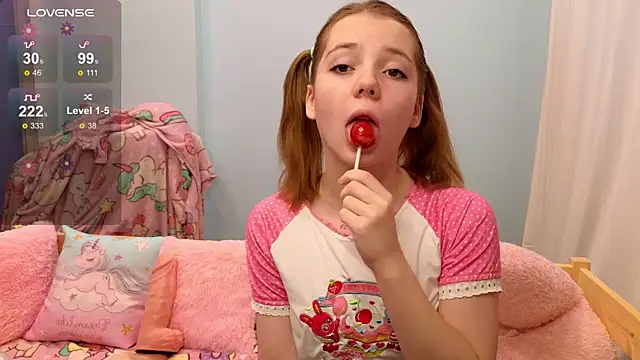 PrincessLittleKiki online show from 12.16.25