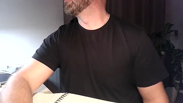 Snapshot of Mr_Beef chatting on 12.15.24 Mr Beef online show from 12.15.24