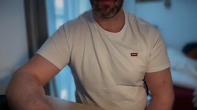 Mr Beef online show from 01.11.26