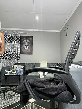 Snapshot of Bootyfulbarbiie chatting on 12.06.24 Bootyfulbarbiie online show from 12.06.24