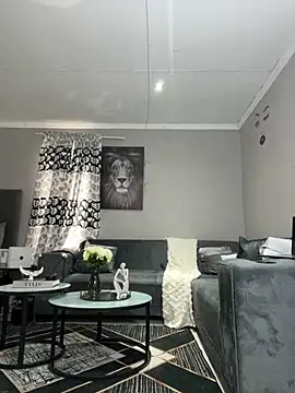 Snapshot of Bootyfulbarbiie chatting on 12.28.24 Bootyfulbarbiie online show from 12.28.24