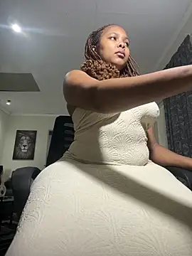 Snapshot of Bootyfulbarbiie chatting on 02.21.25 Bootyfulbarbiie online show from 02.21.25