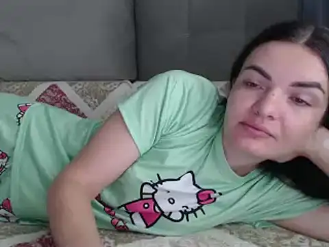  JustmeHere  online show from 10.25.25