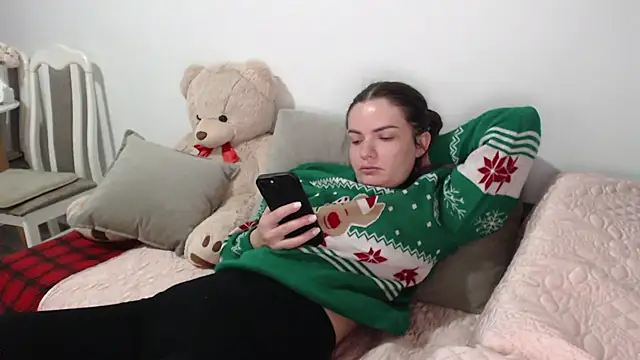  JustmeHere  online show from 12.15.25