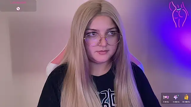 SweetPaige  online show from 02.18.25