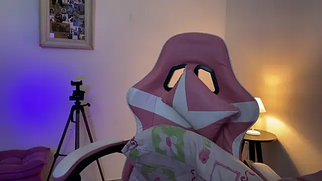 SweetPaige  online show from 04.03.26