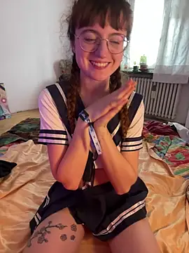 Snapshot of _foxygirl_ chatting on 11.02.25 foxygirl online show from 11.02.25