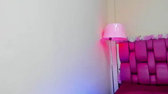 Snapshot of Gabriela_Brown chatting on 12.14.24 Gabriela Brown online show from 12.14.24