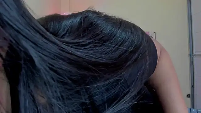 Snapshot of Gabriela_Brown chatting on 01.18.25 Gabriela Brown online show from 01.18.25