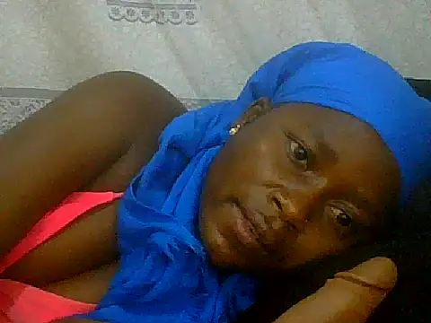 Snapshot of pretty_nanah chatting on 10.01.25 pretty nanah online show from 10.01.25