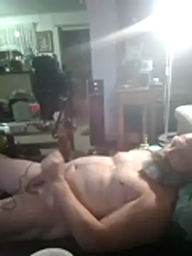 Snapshot of iambradz chatting on 11.05.25 iambradz online show from 11.05.25