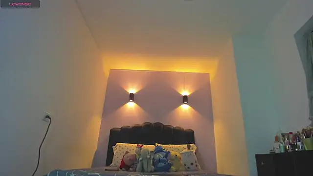 Sofia Clauss  online show from 03.23.26