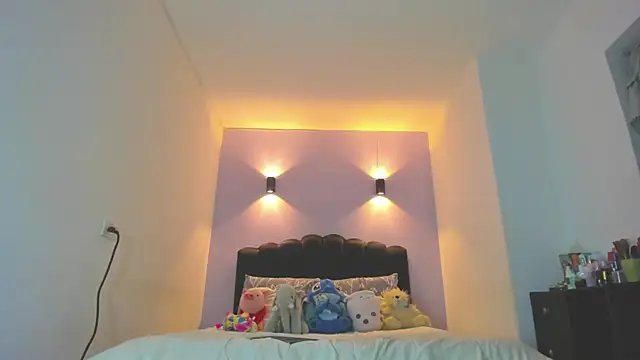Snapshot of Sofia_Clauss_ chatting on 04.26.26 Sofia Clauss online show from 04.26.26