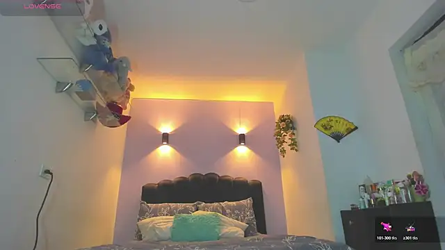 Snapshot of Sofia_Clauss_ chatting on 05.27.26 Sofia Clauss online show from 05.27.26