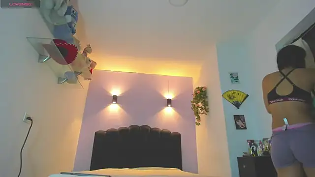 Snapshot of Sofia_Clauss_ chatting on 06.19.26 Sofia Clauss online show from 06.19.26