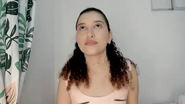 Snapshot of gabriela_duarte1 chatting on 06.06.26 gabriela duarte1 online show from 06.06.26
