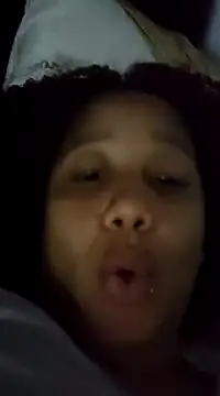 Snapshot of zandra_kiman chatting on 02.08.25 zandra kiman online show from 02.08.25