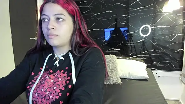 Snapshot of Sofiia-Rubb chatting on 04.29.26 Sofiia-Rubb online show from 04.29.26