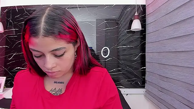 Snapshot of Sofiia-Rubb chatting on 06.27.26 Sofiia-Rubb online show from 06.27.26