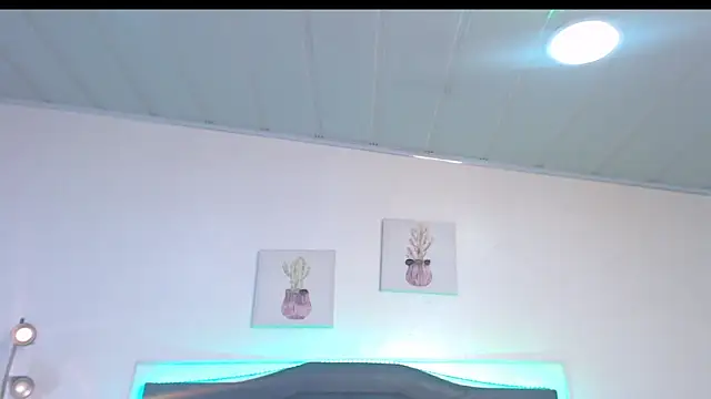 candy lux  online show from 11.24.25