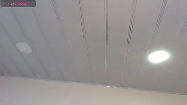 Snapshot of candy_lux_ chatting on 06.17.26 candy lux online show from 06.17.26