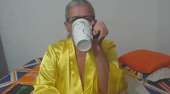 candy mature  online show from 02.22.25