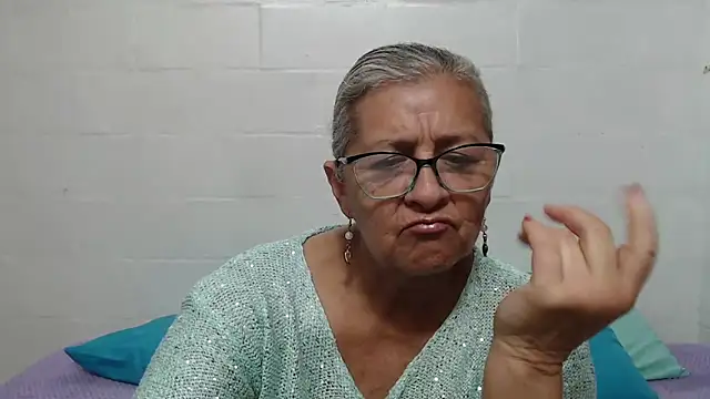 candy mature  online show from 09.30.25