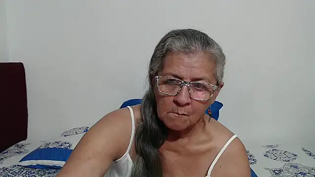 Snapshot of candy_mature_ chatting on 04.17.26 candy mature online show from 04.17.26