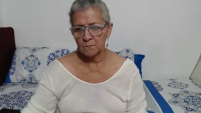 Snapshot of candy_mature_ chatting on 04.20.26 candy mature online show from 04.20.26