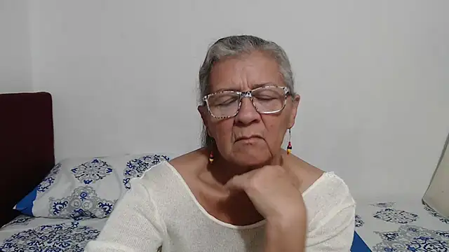 Snapshot of candy_mature_ chatting on 04.21.26 candy mature online show from 04.21.26