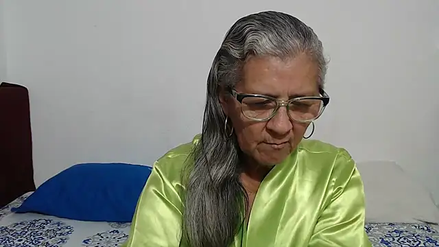 Snapshot of candy_mature_ chatting on 04.23.26 candy mature online show from 04.23.26