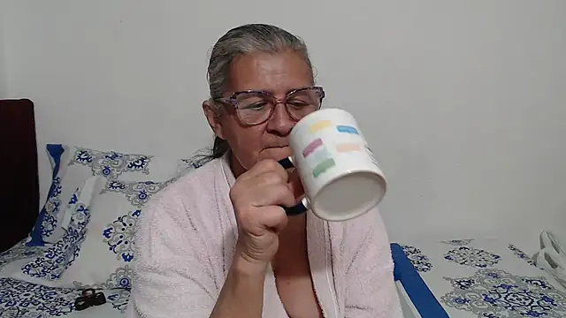 Snapshot of candy_mature_ chatting on 04.26.26 candy mature online show from 04.26.26