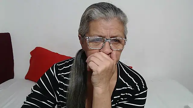Snapshot of candy_mature_ chatting on 05.14.26 candy mature online show from 05.14.26