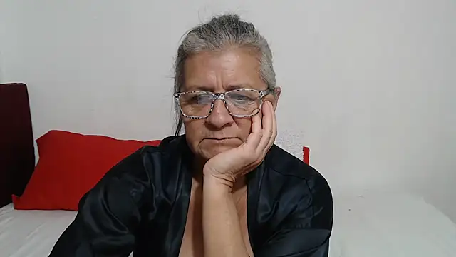 Snapshot of candy_mature_ chatting on 05.15.26 candy mature online show from 05.15.26