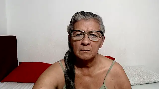 Snapshot of candy_mature_ chatting on 05.23.26 candy mature online show from 05.23.26