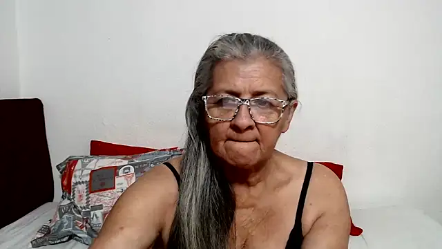 Snapshot of candy_mature_ chatting on 06.01.26 candy mature online show from 06.01.26