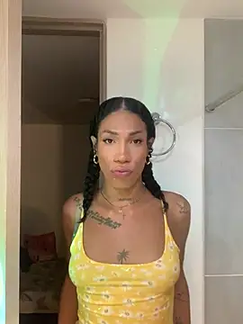 Snapshot of turabbitxx chatting on 06.27.26 turabbitxx online show from 06.27.26