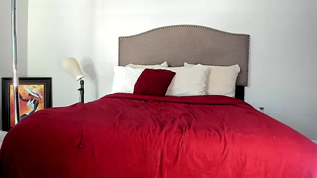 yiauana online show from 09.19.25